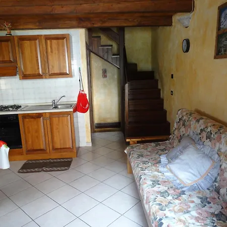 Casevacanza Val D'ayas Apartamento *