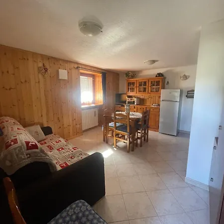 Apartment Casevacanza Val D'ayas Challand-Saint-Anselme