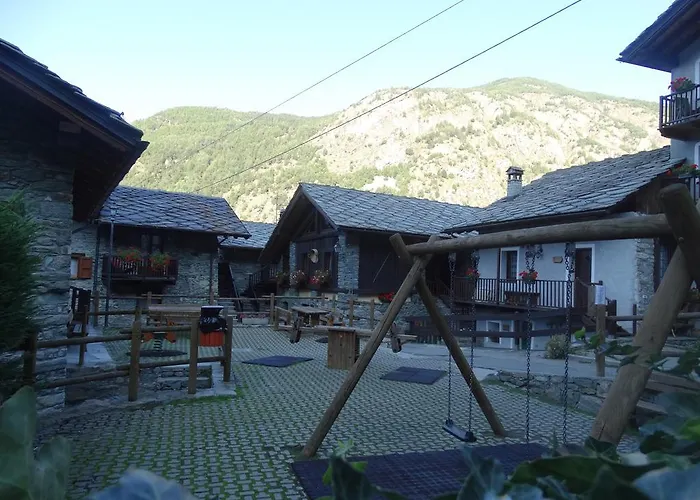 Casevacanza Val D'ayas * 查兰德圣安塞尔