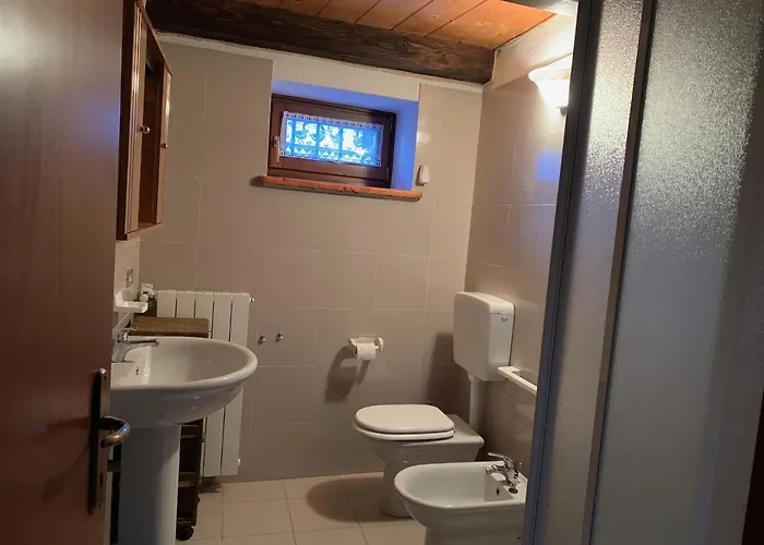 Casevacanza Val D'ayas 公寓 *